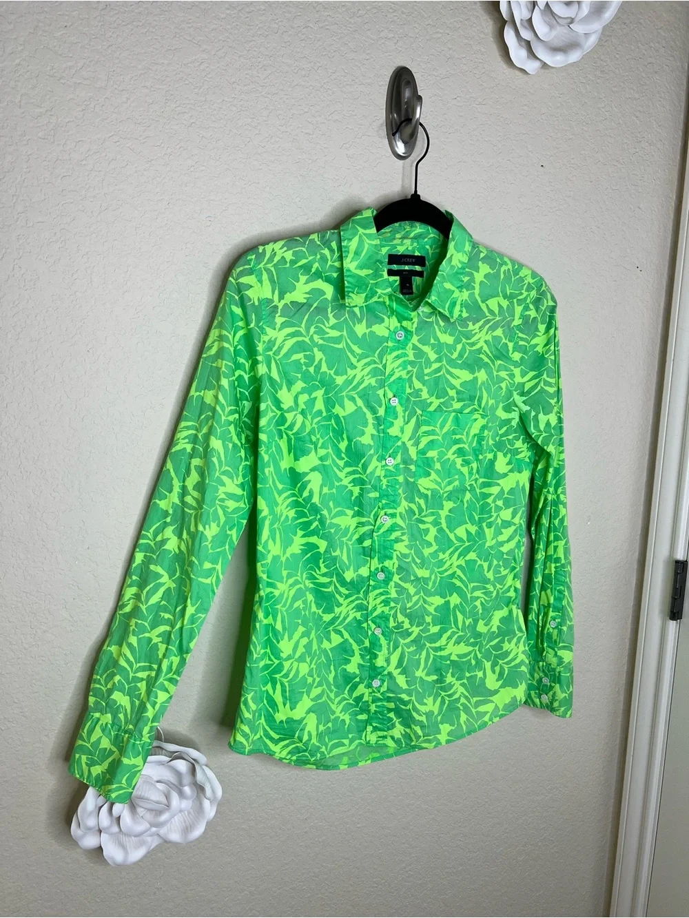 NTM: J.Crew Boy Shirt Tropical Floral Polynesian Green Button Down Size 4
